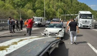 TEM’de otomobille oto kurtarıcı çarpıştı: 3 yaralı