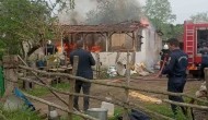 Yangında ev küle döndü