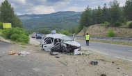 Yoldan çıkan otomobil beton menfeze çarptı: 1 ölü, 3 ağır yaralı