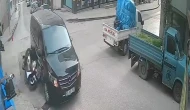 Motosiklet ile panelvan çarpıştı: 2 yaralı