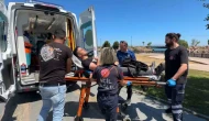 Parkta hareketsiz yatan genç hastaneye kaldırıldı