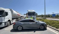 Tır, otomobili 60 metre sürükledi: Şans eseri yaralanan olmadı