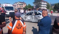 Trafik kazasında 1’i çocuk 4 yaralı