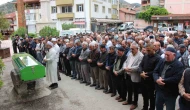 Amasya’da cezaevinden çıkan eşinin vurduğu kadın defnedildi