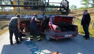 Otomobil biçerdöverin altında kaldı: 1 ölü