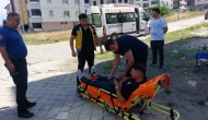 Motosiklet ile hasta servis minibüsü çarpıştı: 1 yaralı