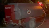 Yol kenarına atılan çöpler yangına neden oldu