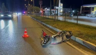 Lüks otomobil motosiklete çarptı: 2 ölü