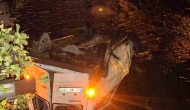 Minibüs dereye uçtu: 3 yaralı