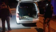 "Dur" ihtarına uymadı, araçla polis memuruna çarpıp kaçtı