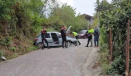 "Dur" ihtarına uymayıp kaza yapan sürücü yaya olarak kaçmaya çalıştı