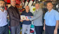 Esnafa Kur’an-ı Kerim hediye edildi