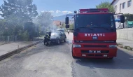 Seyir halindeki otomobil alev aldı