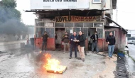 Yangın ihbarına giden itfaiyecileri pastayla karşıladılar