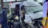 Minibüs, hafif ticari araç ve otobüse çarptı: 7 yaralı