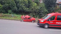 Arızalanan Otomobile Tır Çarptı: 2 Yaralı