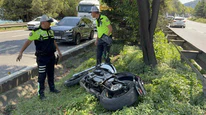 Motosiklet Kamyona Çarptı: 2 Yaralı