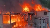 Amasya’da 4 ahşap ev yandı