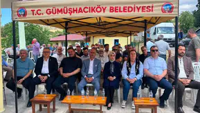 Gümüşhacıköy Ayvalı Kışlası Camii İbadete Açıldı