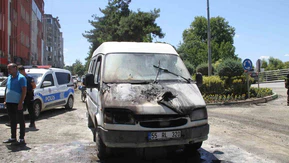 Seyir Halindeki Minibüs Alevlere Teslim Oldu