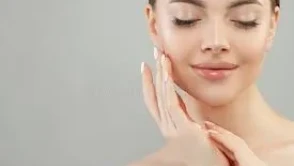 Sonbahar Cilt Makyajında Doğal Işıltı Trend Oldu