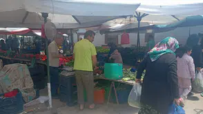 Merzifon Pazarında Fiyatlar Sabit Kaldı! Gözler Yerli Ürünlerdeki İndirime Çevrildi