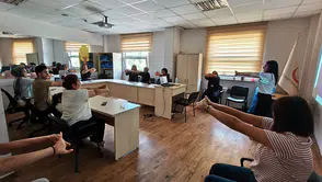 Amasya’da Sağlık Çalışanlarına Masa Başı Egzersizi