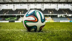Süper Lig’de Çipli Top Dönemi Başlıyor! Milimetrik Ofsayt Tartışmaları Bitecek mi?