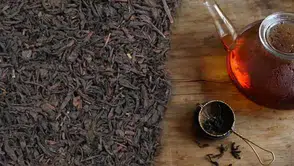 Rüyada Çay Falı Bakmak Ne Anlama Gelir? Bu Rüya Önemli Bir Kararın Habercisi Olabilir!