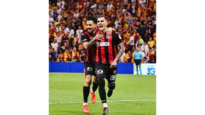 Kyziridis Bir Gecede Tarihe Geçti!