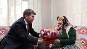 Amasya'lı 88 Yaşındaki Fatma Teyzeye Vali Sürprizi