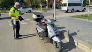 Motosiklet Devrildi: 78 Yaşındaki Sürücü Yaralandı
