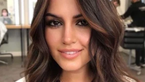 İlkbahar 2026 Saç Trendleri: Taze Kesimler ve Işıltılı Renklerle Yenilenme Zamanı