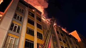 Çatıda Çıkan Yangın Paniğe Neden Oldu