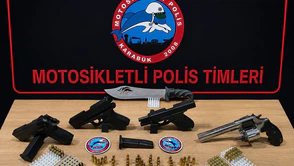 Şüpheli Araçtan Cephanelik Çıktı!