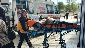 Traktör Römorku Devrildi: 6 Yaralı