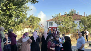Kuru Ot Yangını 3 Eve Sıçradı