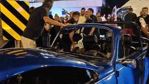 Işıklı Kavşakta İki Araç Çarpıştı: 3 Yaralı!