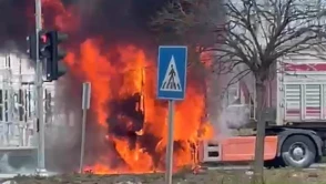 Seyir halindeki tırın kupası alevlere teslim oldu