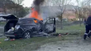 Ağaca çarpan cip yandı: 1 ölü, 2 yaralı