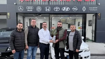 Yeni İş Yerine Umut Tohumu: Merzifon Gençlerinden Fidan Hediyesi