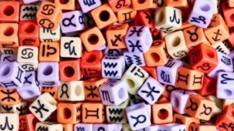 1 Aralık 2025 Burç Yorumları Açıklandı: Yeni Ayın İlk Günü Hangi Burcu Neler Bekliyor?