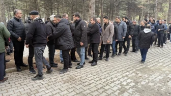 Merzifon Gençleri Nazım Belli'yi Uğurladı