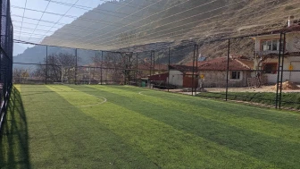 Başkandan Yeni Halı Saha Mujdesi