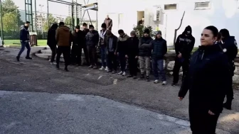 Amasya’da Göçmen Kaçakçılığı Operasyonu: 13 Düzensiz Göçmen Yakalandı