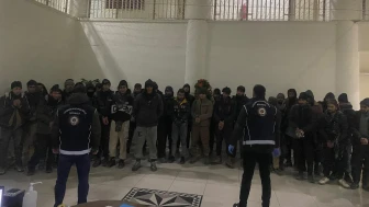 TIR Dorsesinden 37 Düzensiz Göçmen Çıktı