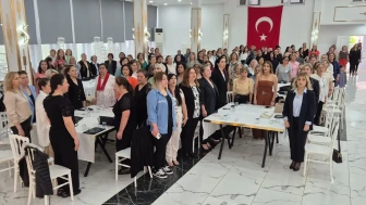 CHP Merzifon Kadın Kolları’ndan Anlamlı Anneler Günü Etkinliği