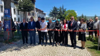 Merzifon Fen Lisesi'nden Üniversiteyi Aratmayan Bilim Şöleni!