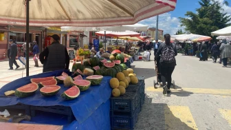 Merzifon Perşembe Pazarı’nda Fiyatlar Düştü, Vatandaş Pazara Akın Etti!