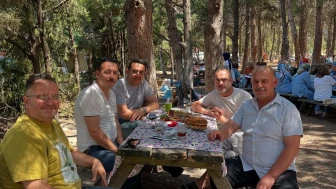 Sağlık Çalışanları Piknikte Buluştu